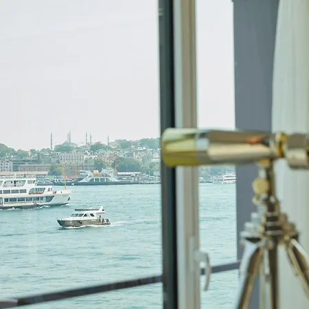 The Peninsula Hotel
