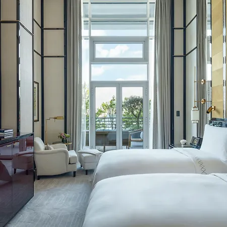 The Peninsula Hotel 5*