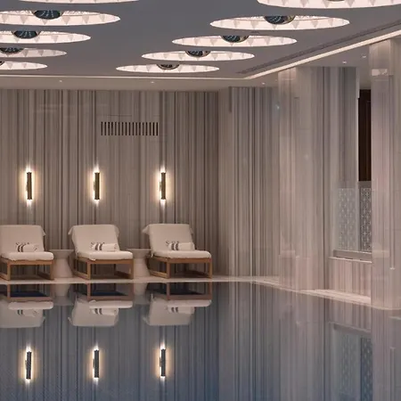 The Peninsula 호텔 5*