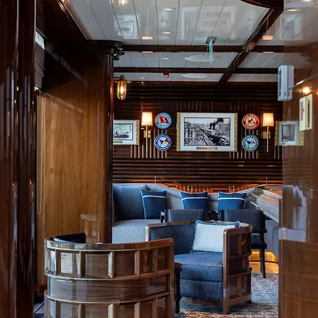 酒店 The Peninsula