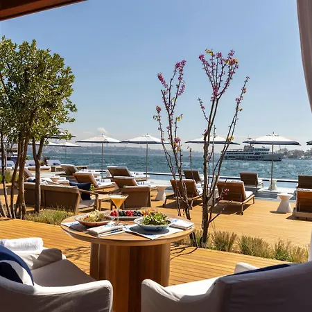 The Peninsula 호텔 5*